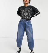 Noisy May Petite - Sella - Mediumblå løstsiddende jeans med høj talje