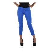 Elegante og behagelige slim-fit capri jeans med gyldne indsatser og DDC bogstaver