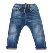 Jeans med kontrastfarvede gradienter og slid