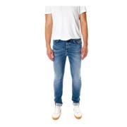 Slim Fit Mid Waist Jeans